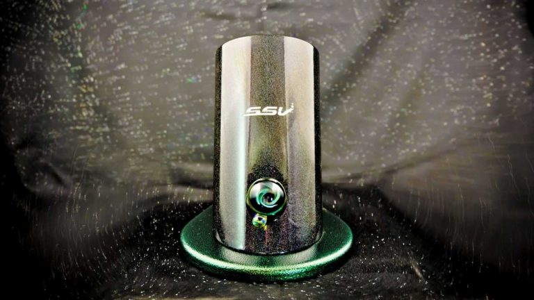 Silver Surfer Desktop Vaporizer by 7th Floor